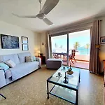 Marbellamar Seafront Апартаменты