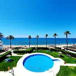 Marbellamar Seafront Апартаменты *