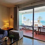 Marbellamar Seafront Апартаменты *